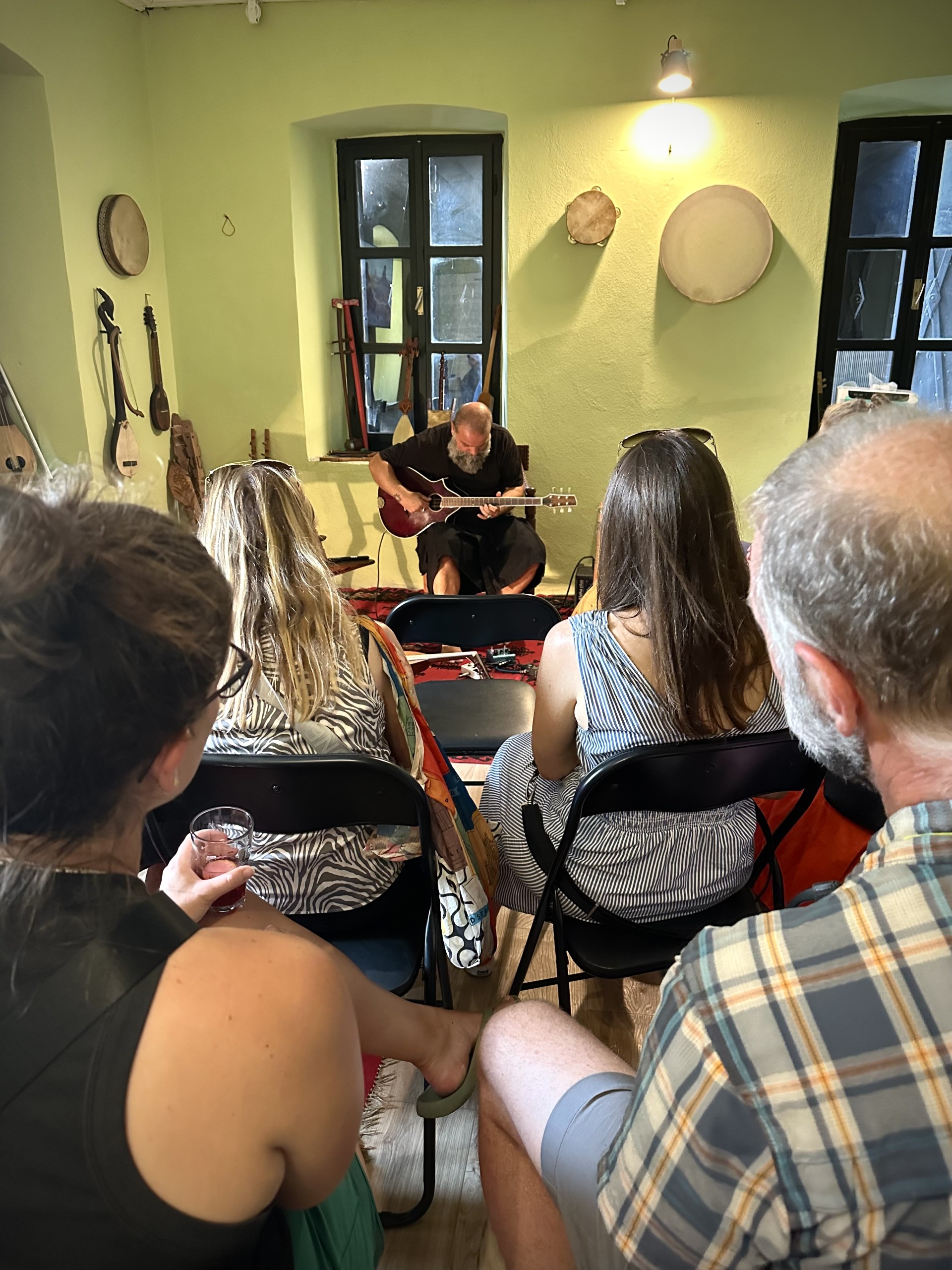 Meet the Musicians: Traditional Music Making in Old Town 