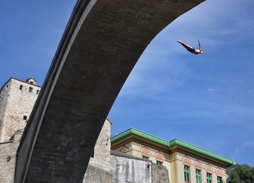 453rd Traditional Bridge Diving Competition